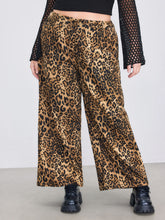 100% Cotton Mid Rise Leopard Pocket Wide Leg Trousers Curve & Plus