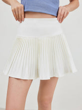 Mid Rise Solid Pleated Mini Skirt