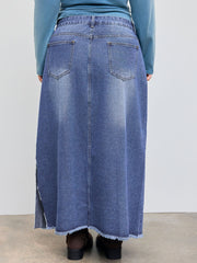 Denim Mid Rise Solid Split Pocket Maxi Skirt Curve & Plus
