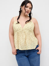Cotton-blend V-neck Floral Lettuce Trim Ruffle Cami Top Curve & Plus