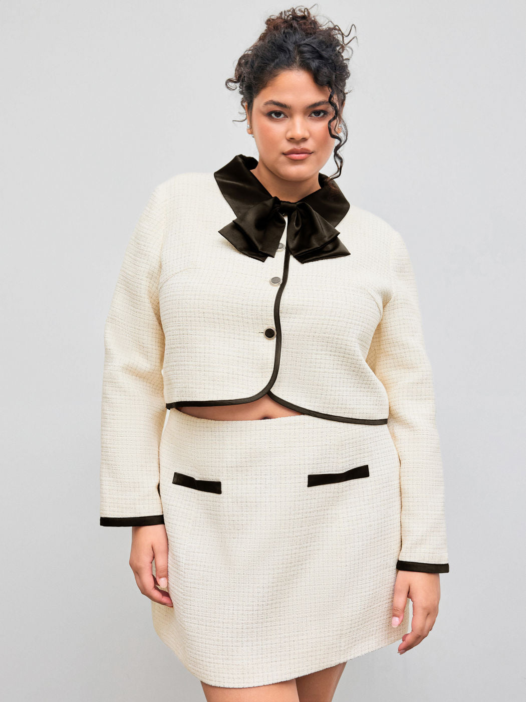 Tweed Collar Contrasting Binding Knotted Pocket Crop Top Curve & Plus