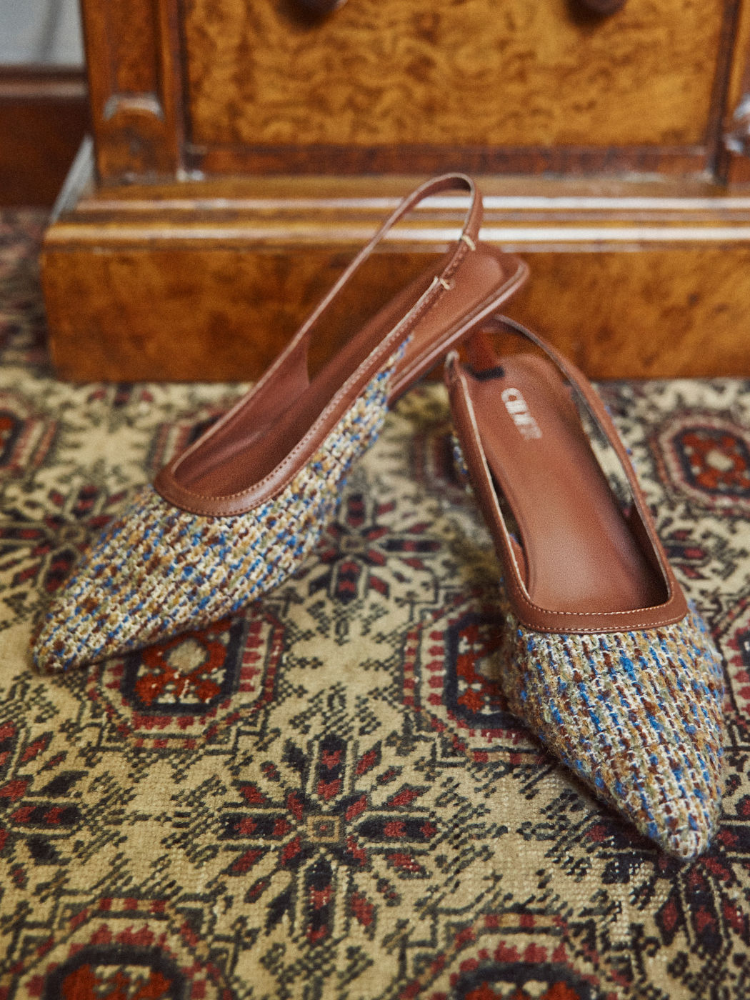 TWEED POINTED TOE SLINGBACK HEELS
