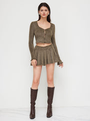 U-neckline Crop Long Sleeve Top