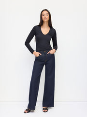 U-neckline Long Sleeve Tee