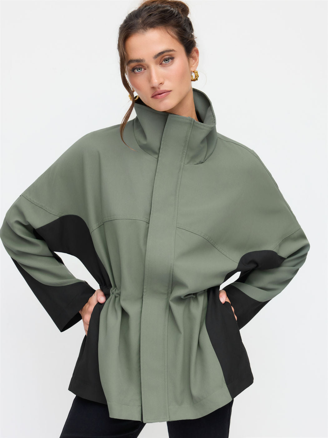 Two Tone Collar Drawstring Cinched Zip Through Winbreaker