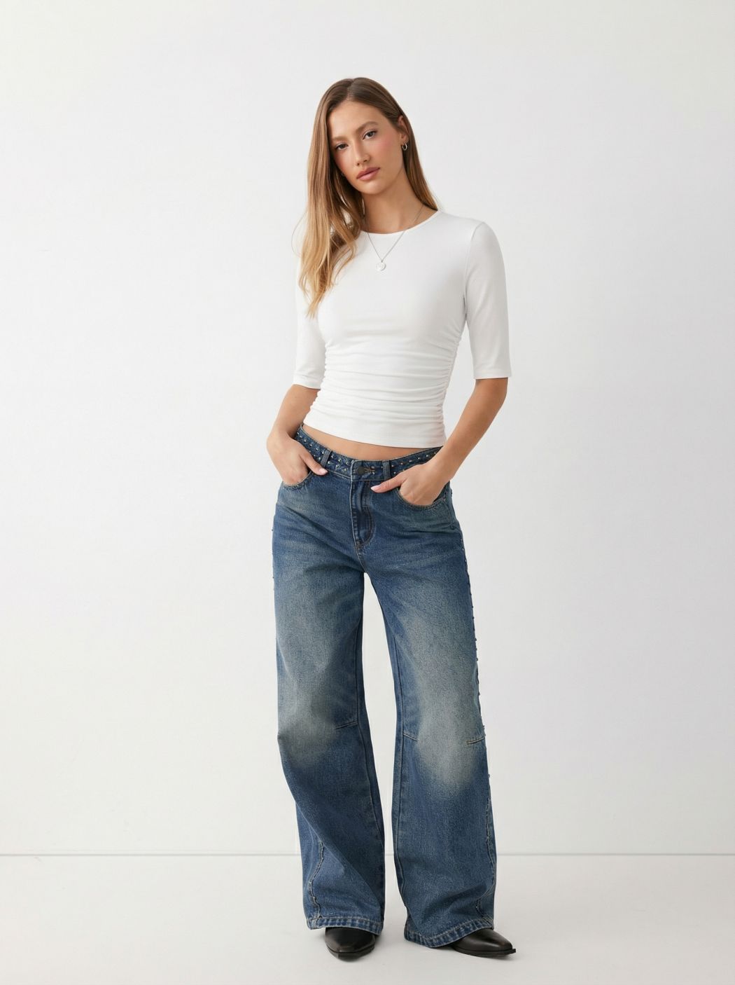 Mid Sleeve Ruched Tee