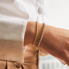 Amalie Tennis Bracelet - Round Bezel